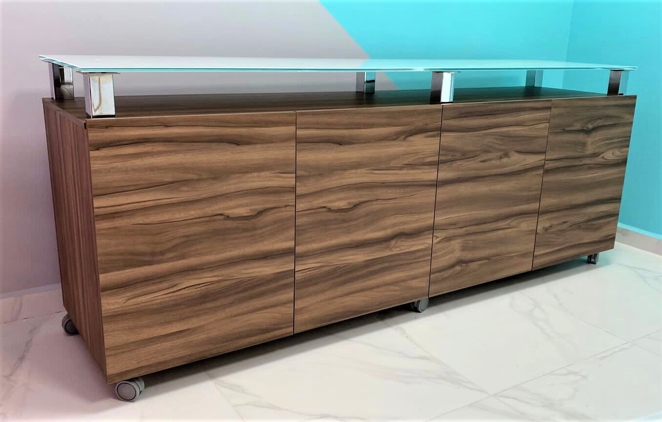 Credenza Kiuns Doble Cubierta de Cristal Cristal templado Muebles Modernos para Oficina Credenza kiuns con doble cubierta de cristal - Hiqueva Mueblería Guadalajara
