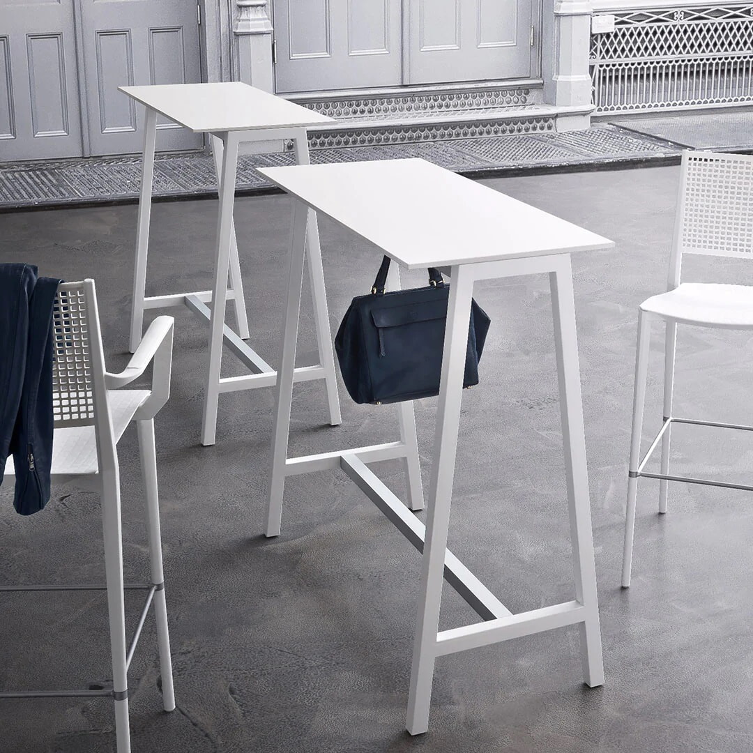 Mesa Escritorio Alta Escolar Base A Cubeirta de Melamina Muebles Modernos para Oficina MESA ALTA BASE "A"